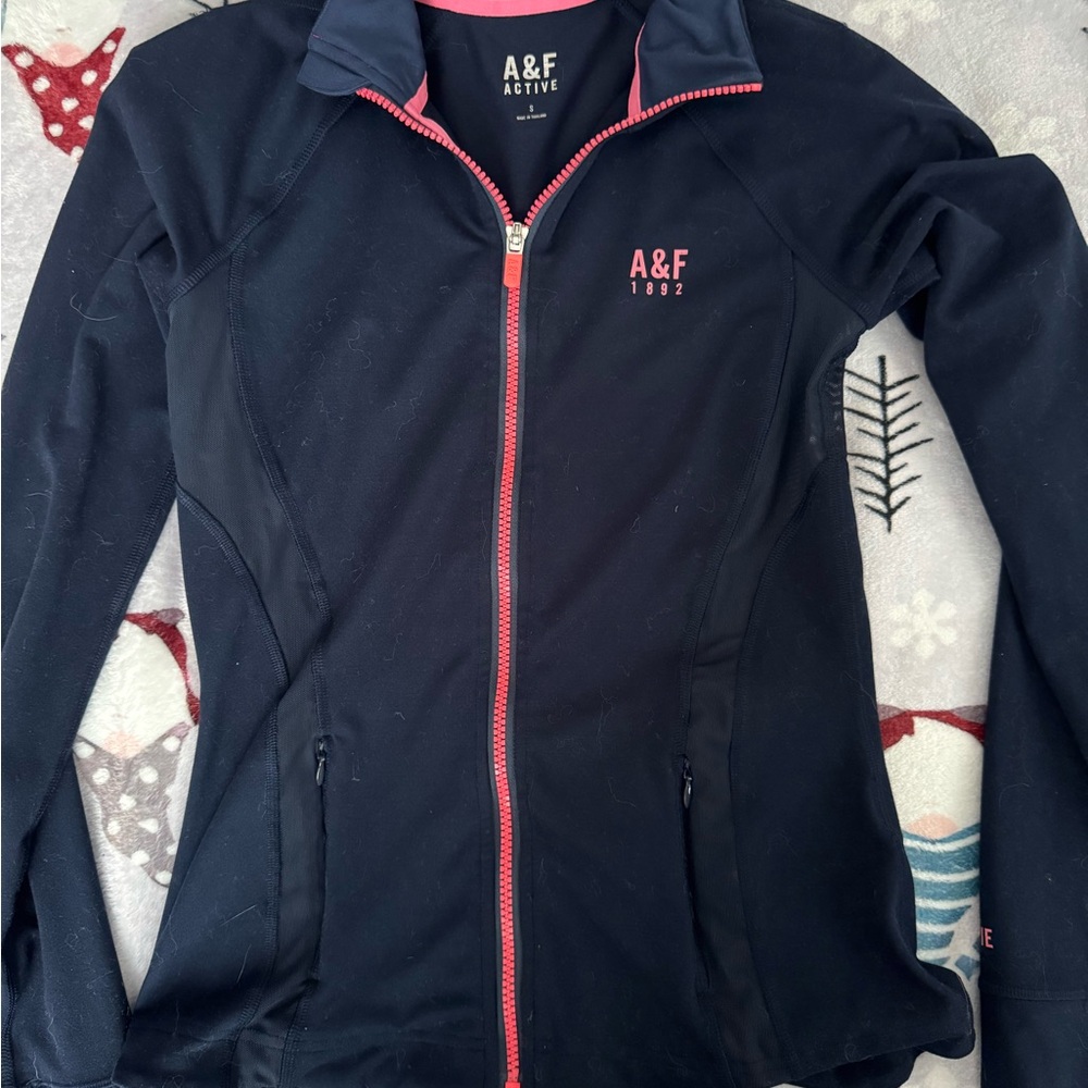 Abercrombie & Fitch Women's Navy Blue and Pink zip up sweater